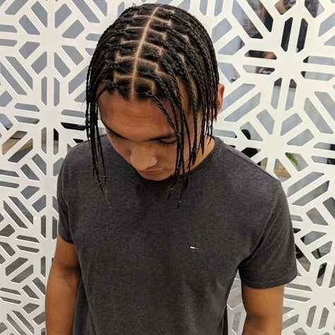 Braids Adolescents sans motifs ( 12 ans - 18 ans ) (sans la coupe)